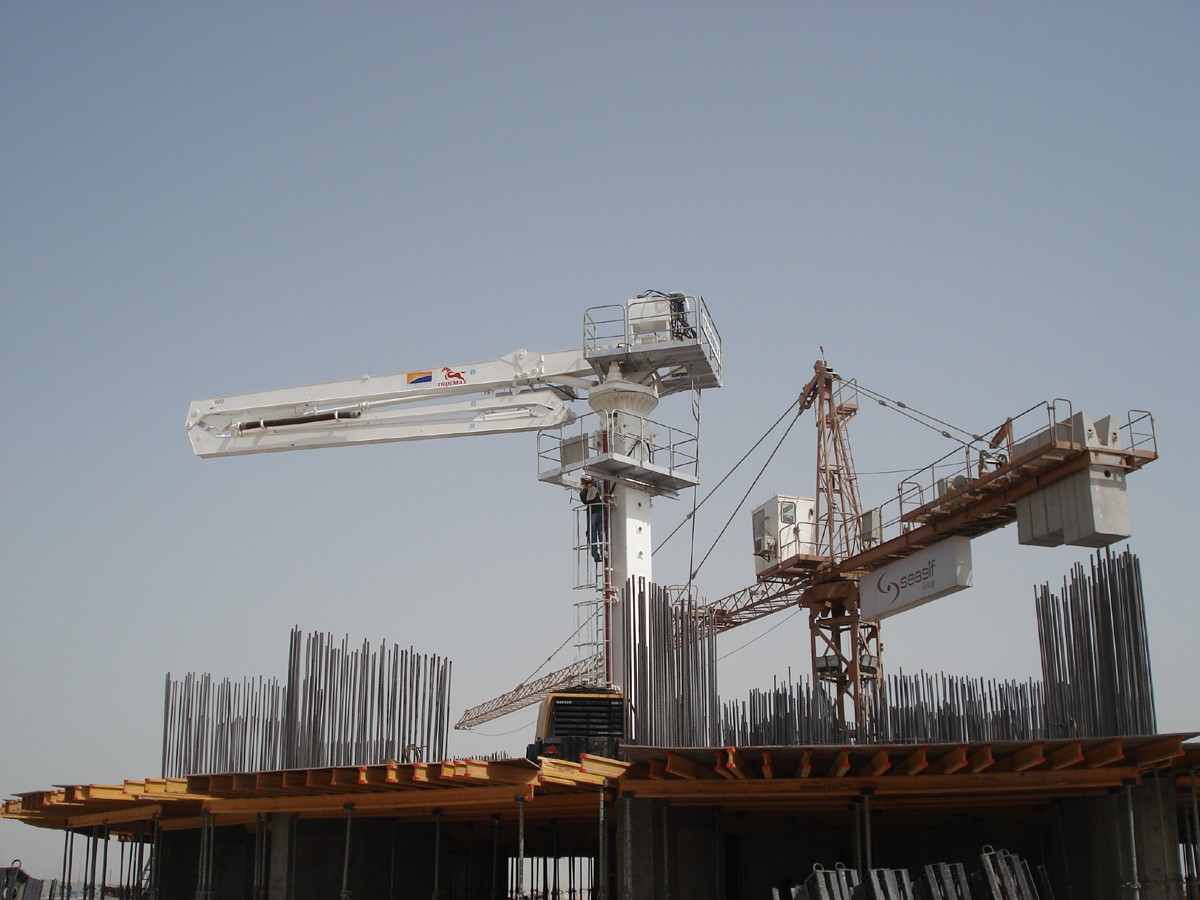 混凝土液壓布料機(jī) 混凝土液壓布料機(jī)